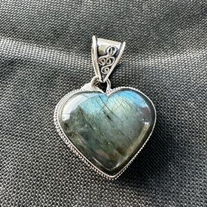 Heart-Shaped Labradorite Pendant Necklace in Blue-Green